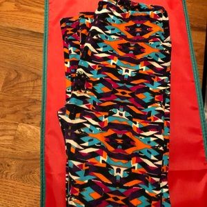 LuLaRoe leggings